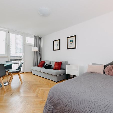 V Ajax Warsaw Bed&Breakfast Rooms Exterior foto